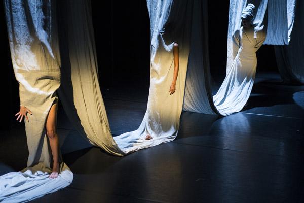 Maura-Morales_Sisyphos-war-eine-Frau_Bild1_Klaus-Handner_3