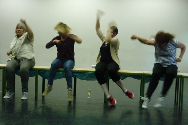 Ein-Lächeln-mach-ich-Ihnen_Theater-Sycorax_Company_2